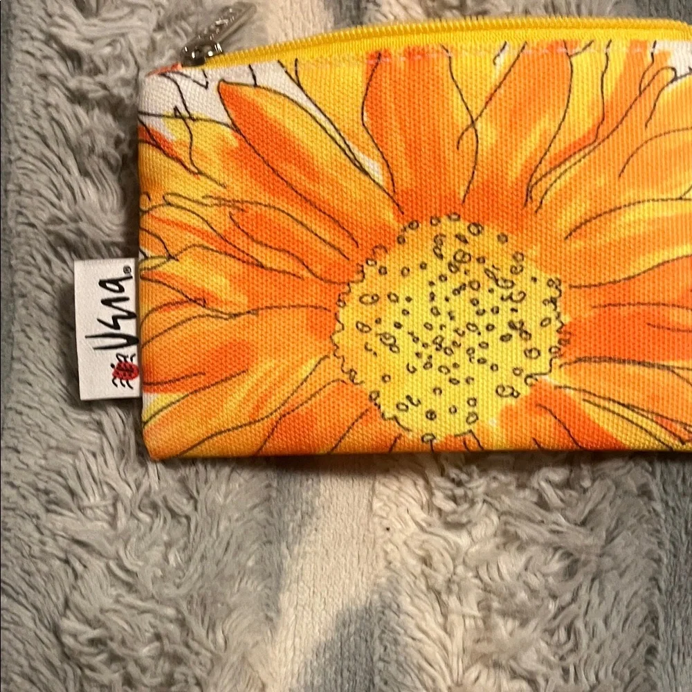 Vera Bradley card case and coin pouch. Thirty-One wallet. - Picture 8 of 11